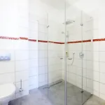 Loewengarten 酒店 斯派尔