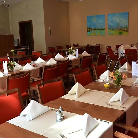 Loewengarten فندق 4*