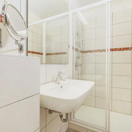Hotel Löwengarten 4*