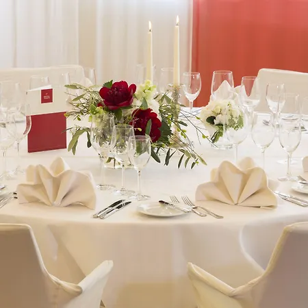 فندق Loewengarten 4*